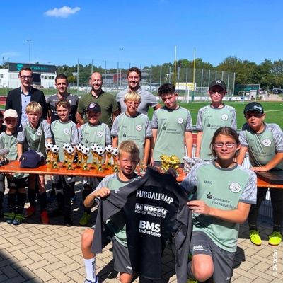 HOPPECKE unterstützt Fußballcamp des SV Brilons